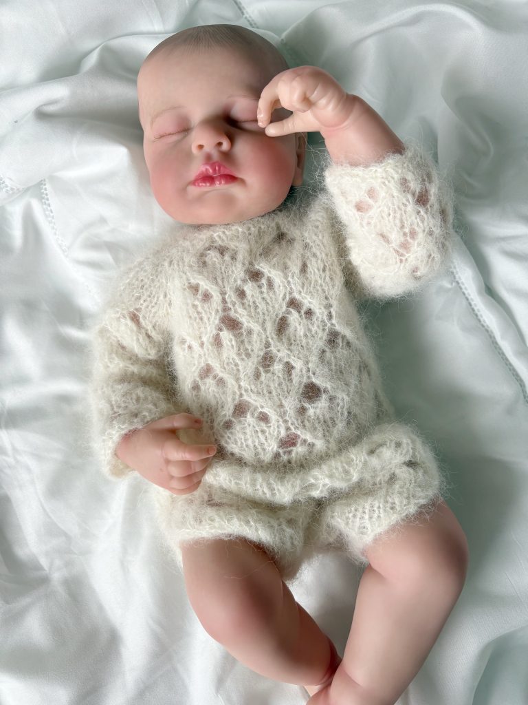"Melissa" Alpaca Newborn Bodysuit: A Free Knitting Guide